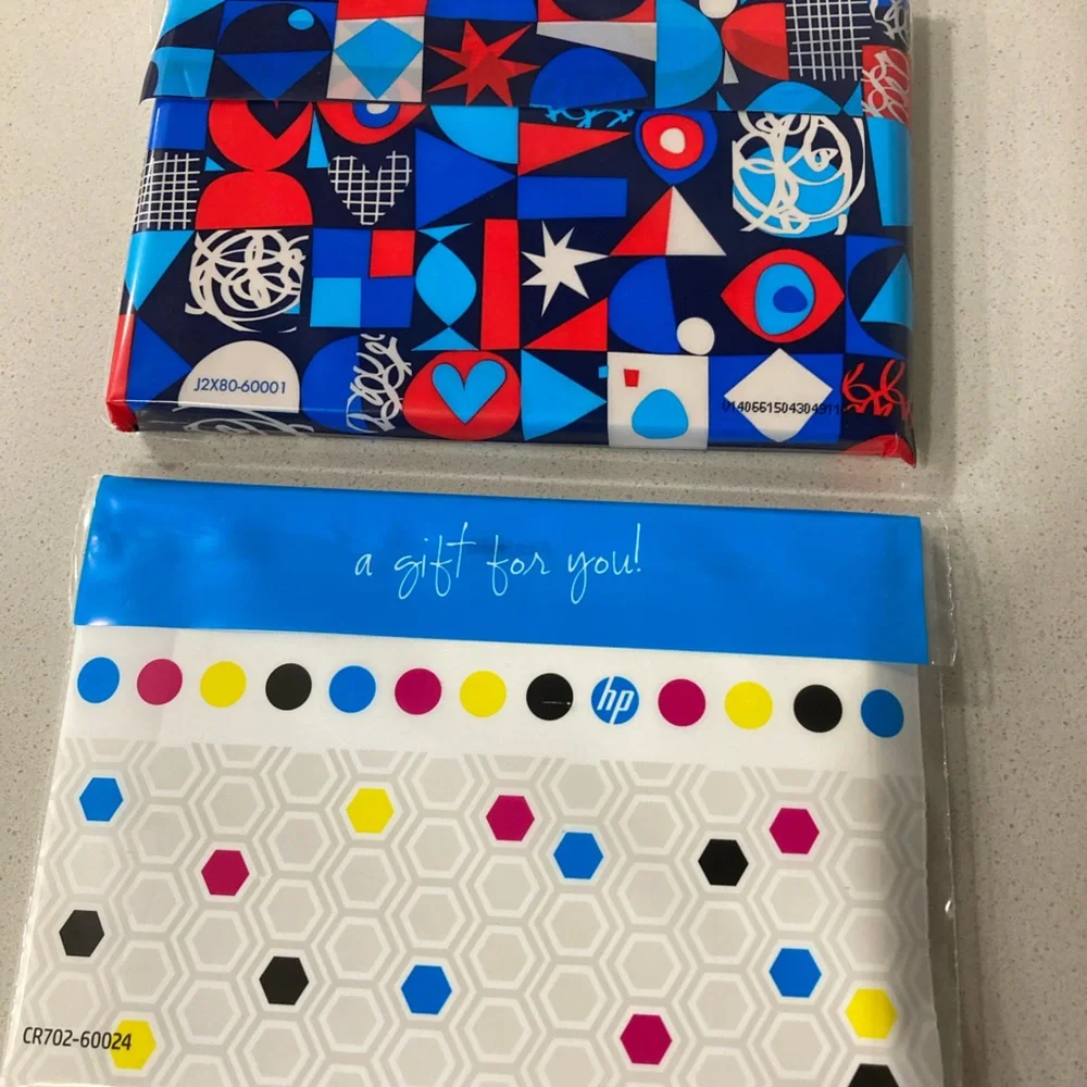 HP product set of photo paper and envelopes